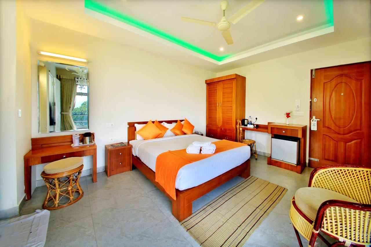 Hotel Monsoon Grande Munnar Exterior foto
