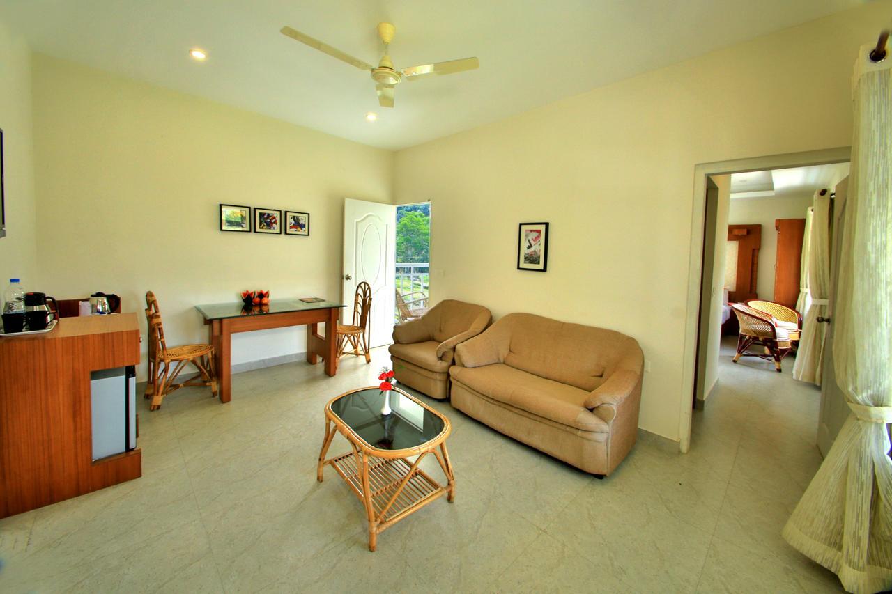 Hotel Monsoon Grande Munnar Exterior foto