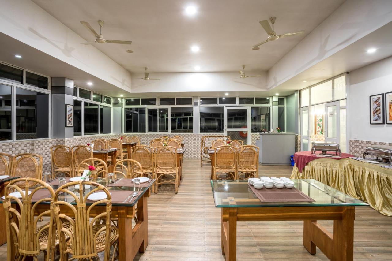 Hotel Monsoon Grande Munnar Exterior foto